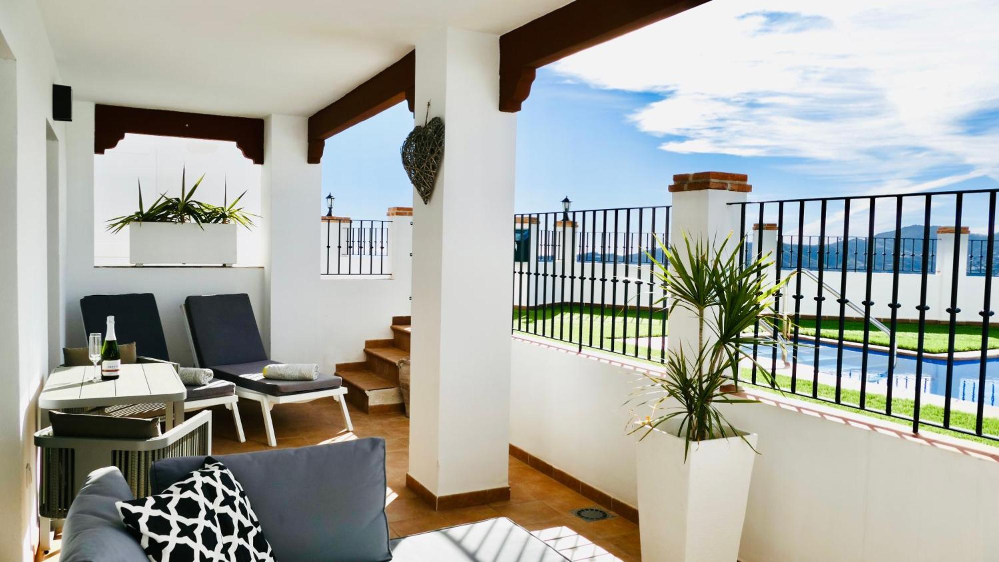 Casita Frigiliana - Stunning New Apartment With Views With Private Parking Space Luaran gambar