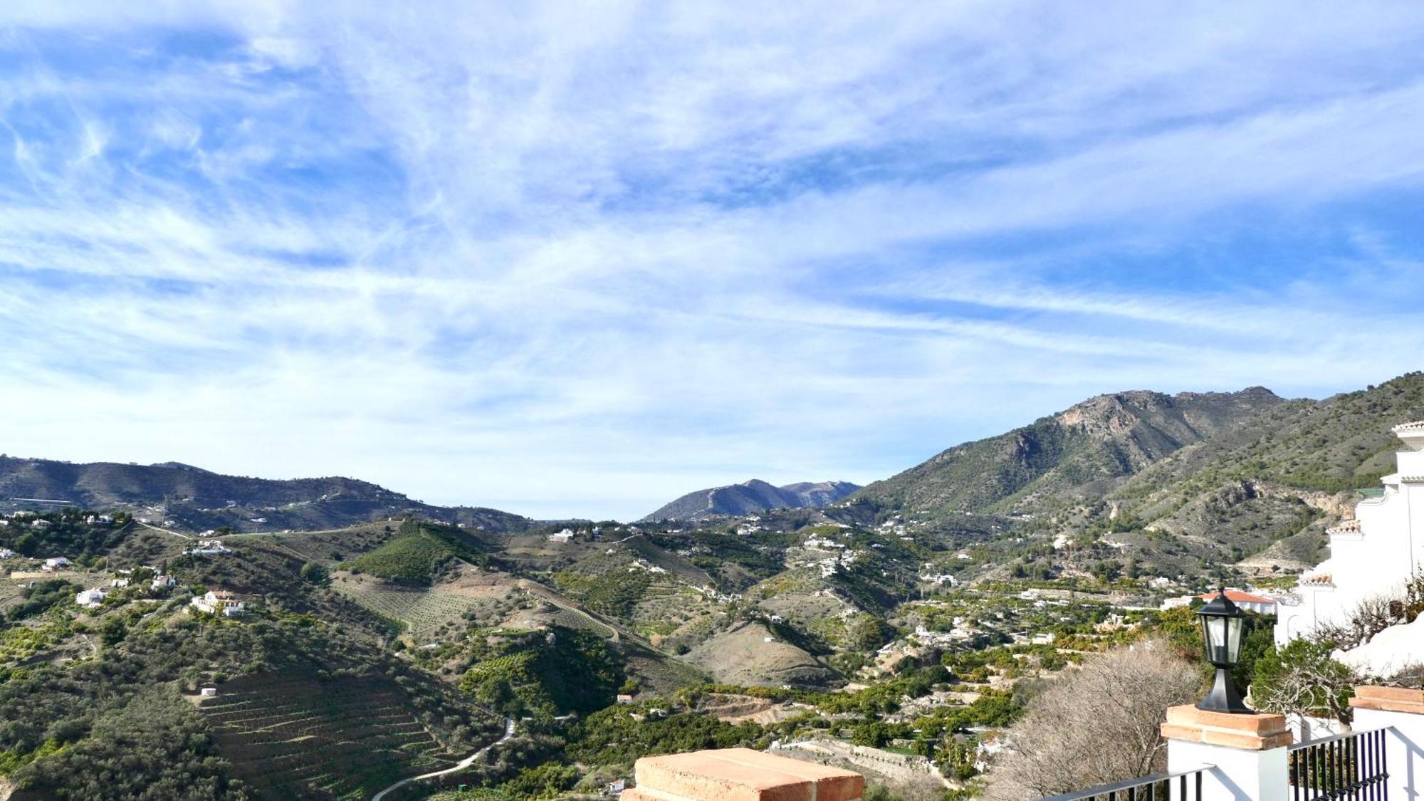 Casita Frigiliana - Stunning New Apartment With Views With Private Parking Space Luaran gambar